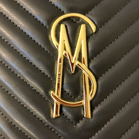 Steve Madden Chevron Leather Crossbody Bag - Picture 7 of 16